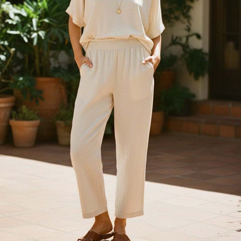 House of Harlow 1960 Smocked elastic waist Pants in Light Beige Size S